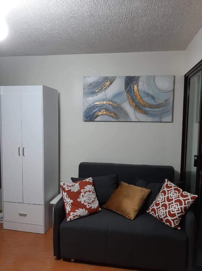 Lovely 2 Bedroom Condo With Free Secured Parking Manila Exterior photo